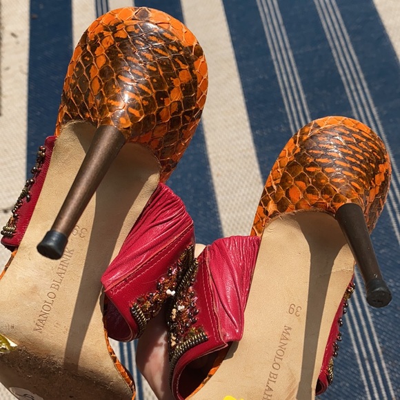 Manolo Blahnik heels - Picture 6 of 9